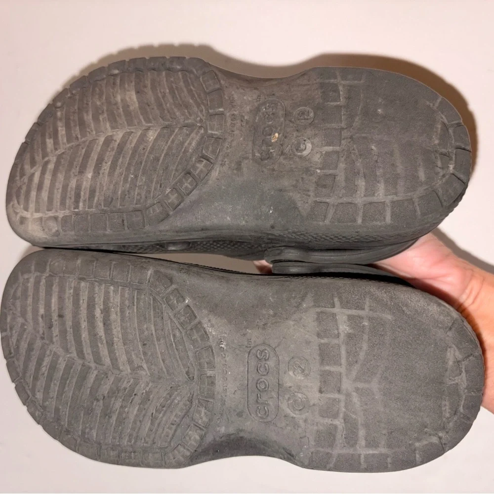 Crocs size C 12 black